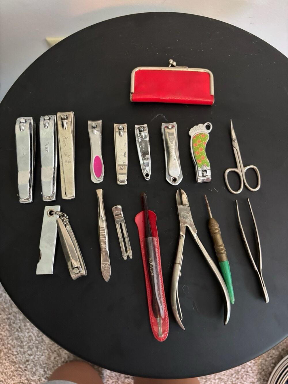 Lot Of Over 15 Finger Toe Nail Clippers Tweezers Etc VINTAGE